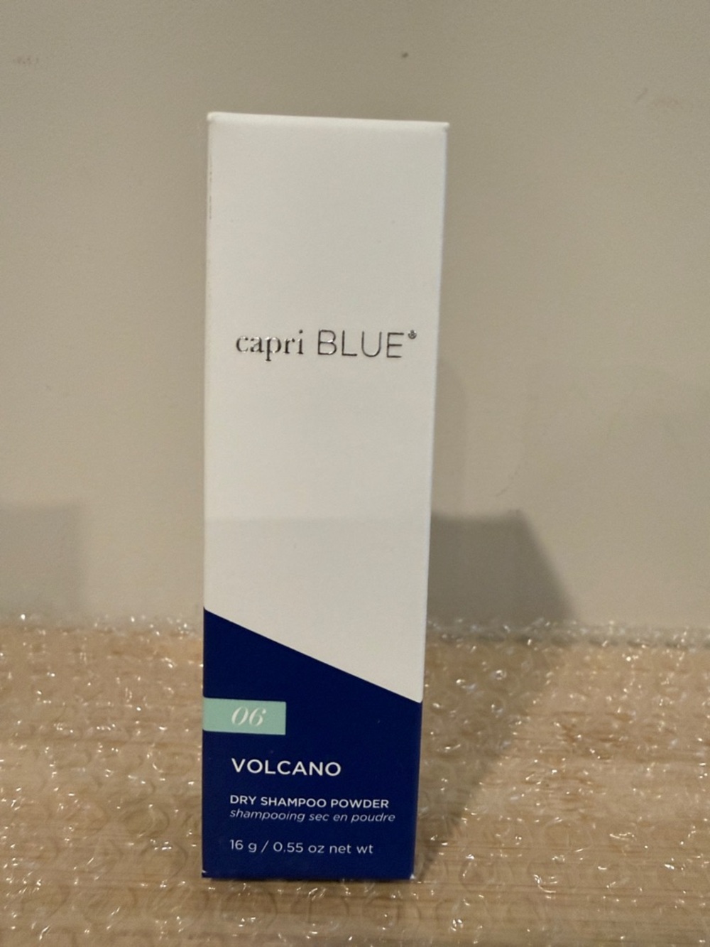 Capri Blue Dry Shampoo Powder  (Volcano, 0.55 oz) - Picture 2 of 6